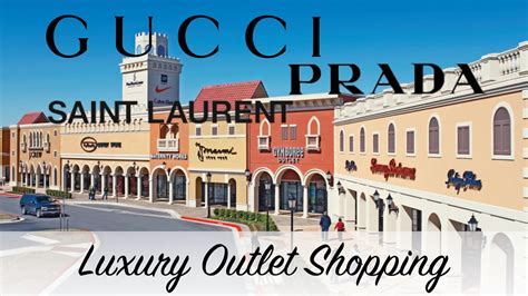 premium outlet mall gucci